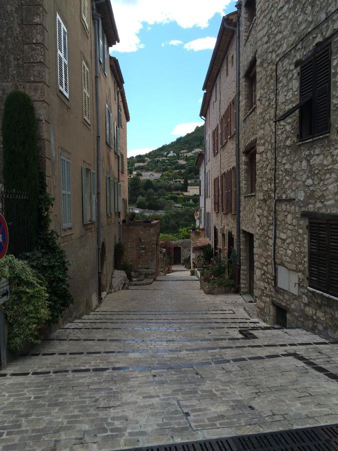 Auberge De Tourrettes ภายนอก รูปภาพ