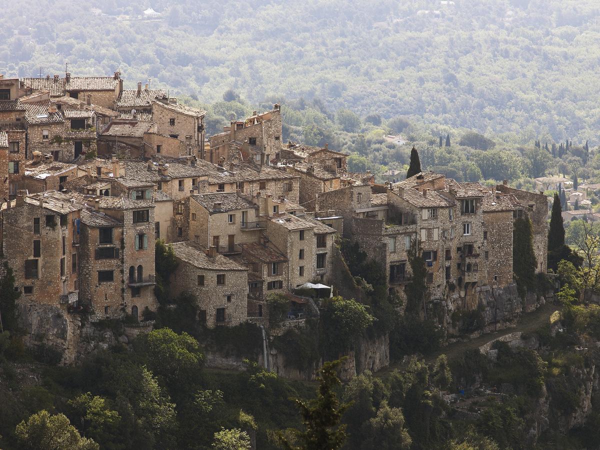 Auberge De Tourrettes ภายนอก รูปภาพ