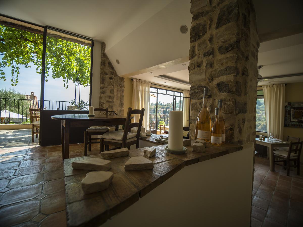 Auberge De Tourrettes ภายนอก รูปภาพ