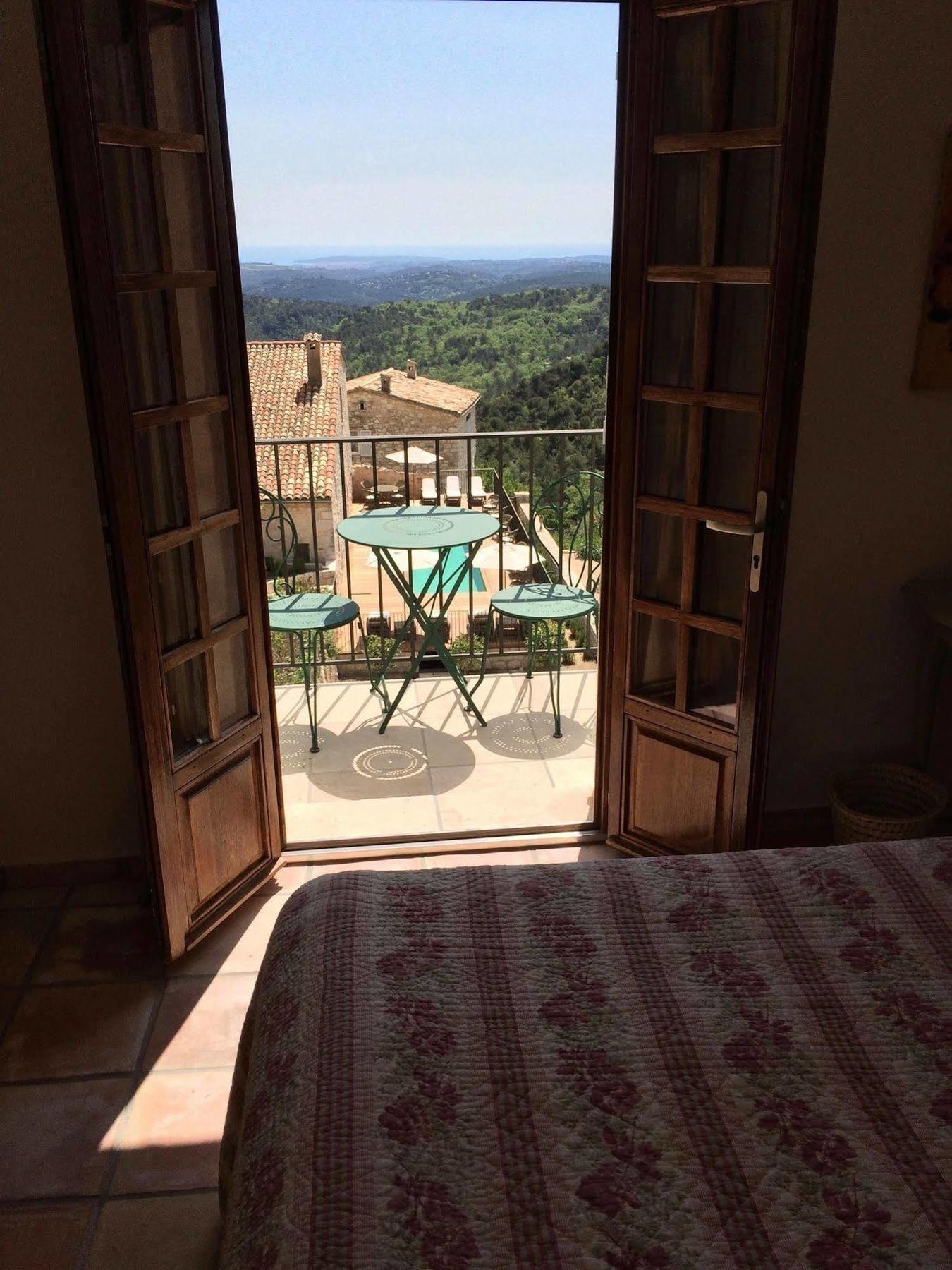 Auberge De Tourrettes ภายนอก รูปภาพ